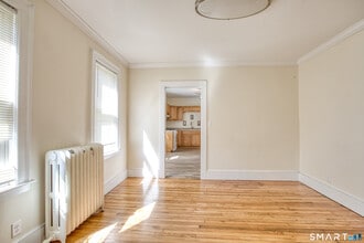 44-46-46 Glendale Ave in Hartford, CT - Building Photo - Building Photo