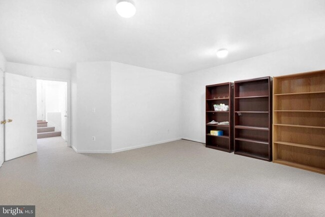 11421 Abner Ave in Fairfax, VA - Building Photo - Building Photo