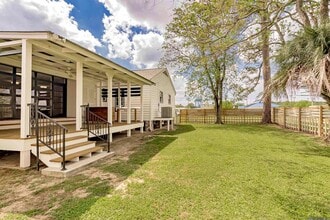222 E Sanders St in Gonzales, LA - Building Photo - Building Photo