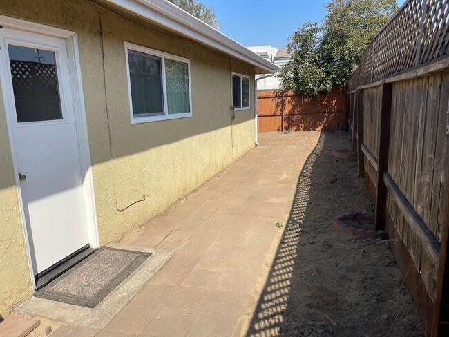 670-690 Front St in Grover Beach, CA - Building Photo - Building Photo