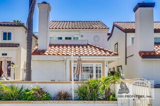 118 18th St in Huntington Beach, CA - Building Photo - Building Photo