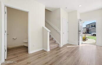 7662 Merchants Way in Jacksonville, FL - Building Photo - Building Photo