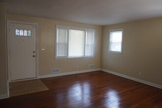 3902 Emmart Ave in Baltimore, MD - Building Photo - Building Photo