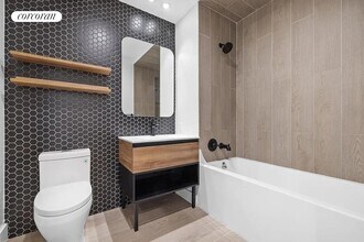 260 Gold St in Brooklyn, NY - Building Photo - Building Photo