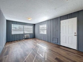 652 East Harbor Dr S in St. Petersburg, FL - Building Photo - Building Photo