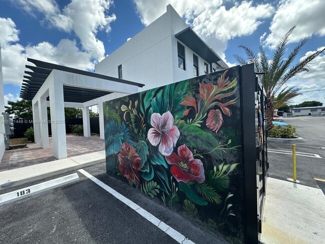 19199 NW 37th Ave in Miami Gardens, FL - Building Photo - Building Photo