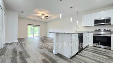 5050 Jones Dr in Lehigh Acres, FL - Building Photo - Building Photo