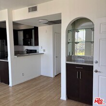 884 Palm Ave in West Hollywood, CA - Building Photo - Building Photo