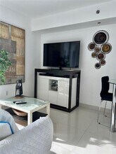 50 Biscayne Blvd, Unit 1809 in Miami, FL - Building Photo - Building Photo