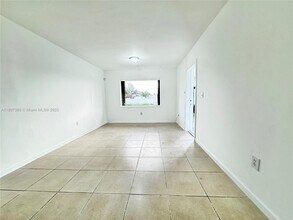 1200 NW 37th Ave in Miami, FL - Building Photo - Building Photo