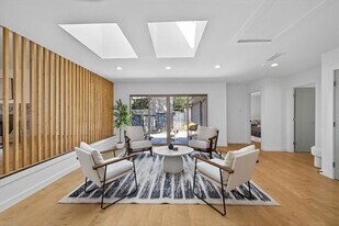 250 Oak Hill Dr in Trophy Club, TX - Building Photo