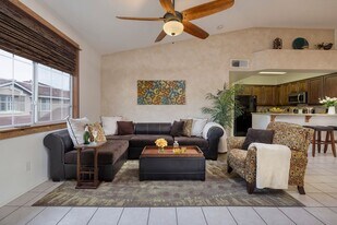 9901 Trailwood Dr in Las Vegas, NV - Building Photo