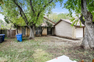 8822 Meadow Range St in San Antonio, TX - Building Photo - Building Photo