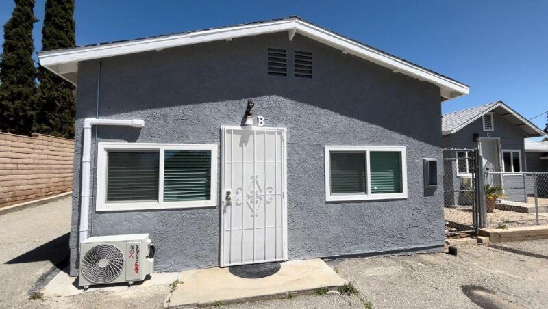 12229 Fremont St, Unit B in Yucaipa, CA - Building Photo