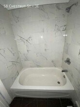 58 Chestnut St in Yonkers, NY - Building Photo - Building Photo