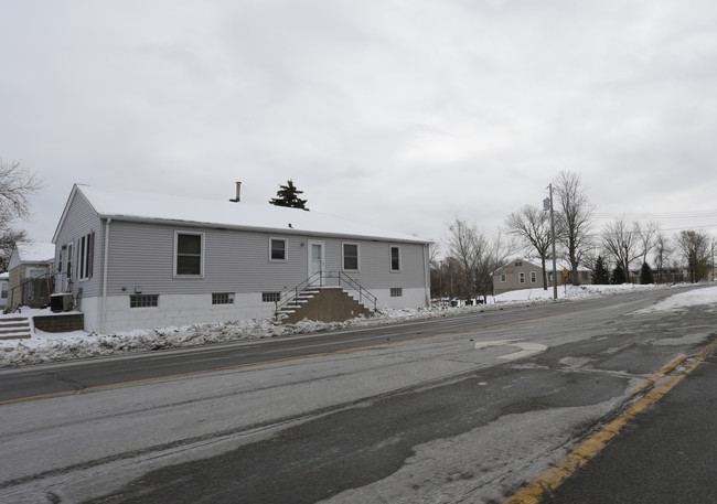 Oxford Village in Hopkins, MN - Building Photo - Building Photo