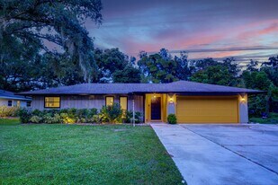 2239 Wells Ave in Sarasota, FL - Building Photo