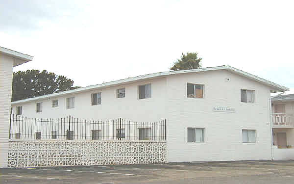 Village Garden Apartments in Melbourne, FL - Building Photo - Building Photo