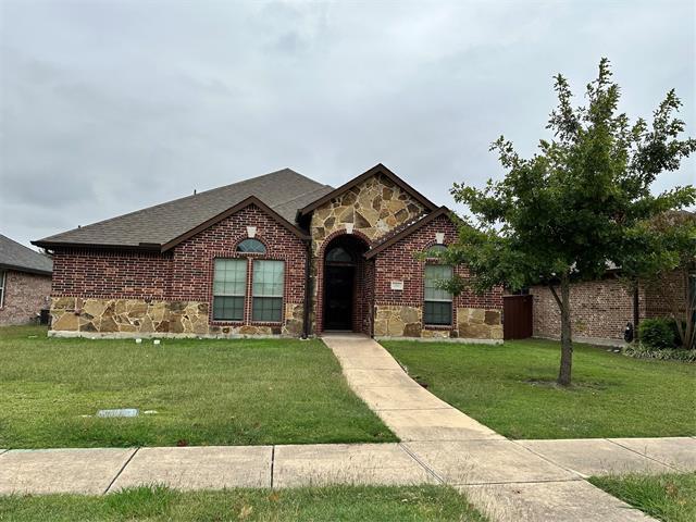 120 Lanshire Dr in Rockwall, TX - Foto de edificio