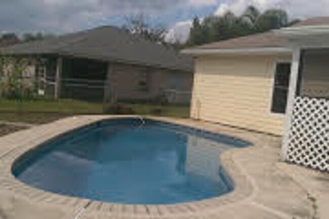 1858 SW Capehart Ave in Port St. Lucie, FL - Building Photo - Building Photo