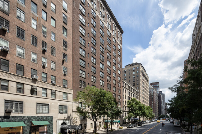 55 E 86th St in New York, NY - Building Photo - Building Photo