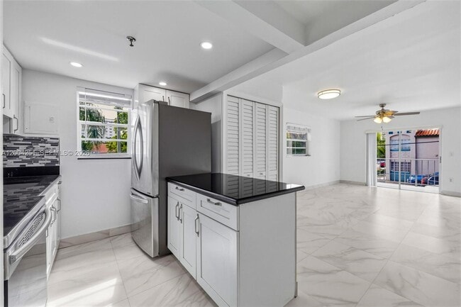 property at 140 NW 14th Ave