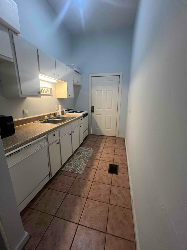 property at 320 W Hall St