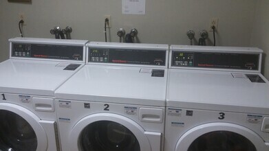 1225 Bodwell Rd, Unit 30 in Manchester, NH - Building Photo - Building Photo