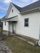 1604 Alton Rd in Lawrenceburg, KY - Building Photo