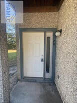 910 Brett Dr, Unit 216 in Hinesville, GA - Building Photo