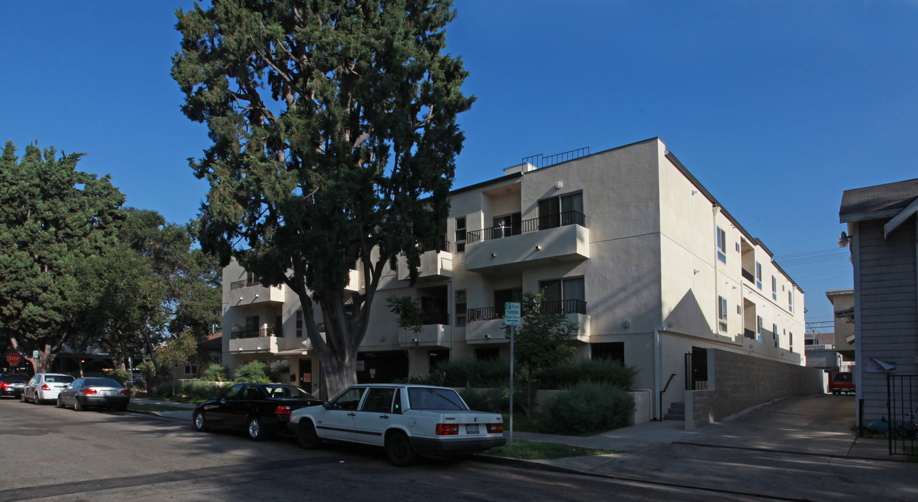 14349-14353 Friar St in Van Nuys, CA - Building Photo