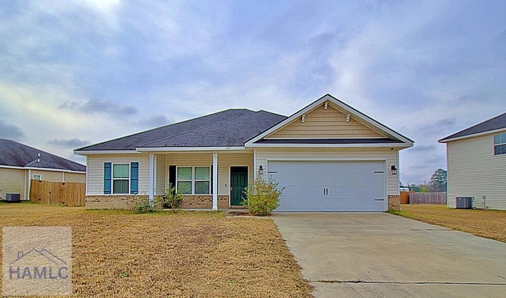 147 Rimes Ave SE, Unit M302 in Ludowici, GA - Building Photo