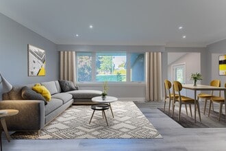 740 Collins Bay Rd in Kingston, ON - Building Photo - Building Photo