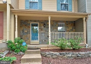 43855 Chloe Terrace in Ashburn, VA - Building Photo - Building Photo