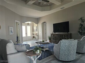 1502 NW 29th Pl in Cape Coral, FL - Foto de edificio - Building Photo
