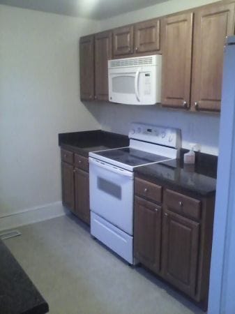 property at 2530 E 7th St