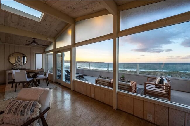 150 Tide Ave in Monterey, CA - Building Photo - Building Photo