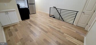 1219 W Silver St in Philadelphia, PA - Building Photo