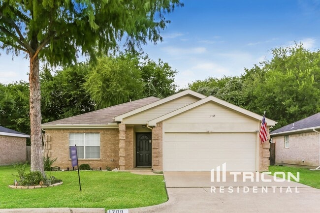 property at 1708 N Bent Tree Trail