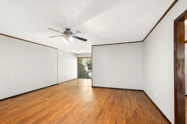 3642 S Farm Rd 135 in Springfield, MO - Building Photo - Building Photo