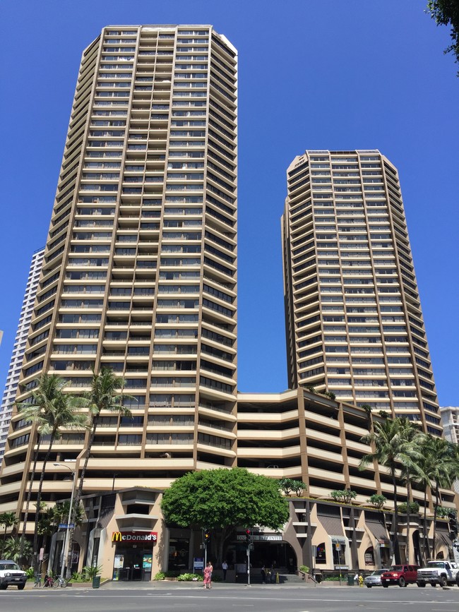 Discovery Bay Center in Honolulu, HI - Building Photo - Building Photo