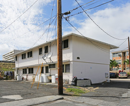 2956 Varsity Cir in Honolulu, HI - Building Photo - Building Photo