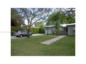 7911 SW 55th Ave in Miami, FL - Building Photo