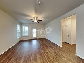 2714 Brogan Crk in Canyon Lake, TX - Building Photo - Building Photo