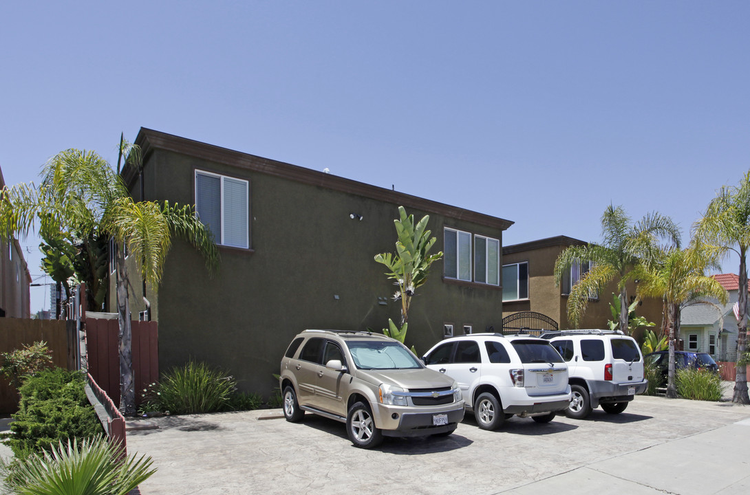 3956 Texas St in San Diego, CA - Building Photo