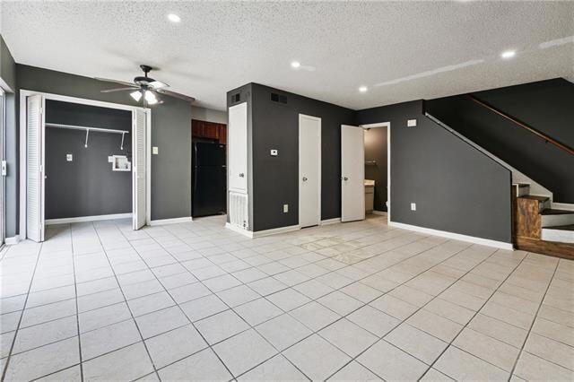 241 Helen St in Terrytown, LA - Foto de edificio - Building Photo