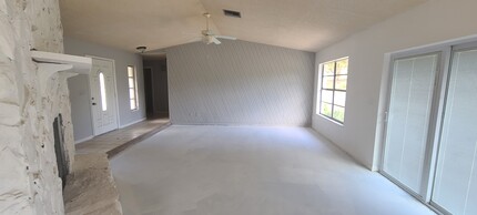 5415 SW 20th St in Ocala, FL - Building Photo - Building Photo
