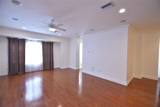 4409 W Gray St in Tampa, FL - Building Photo - Building Photo