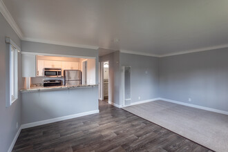 720 North Apartments in Sunnyvale, CA - Building Photo - Interior Photo