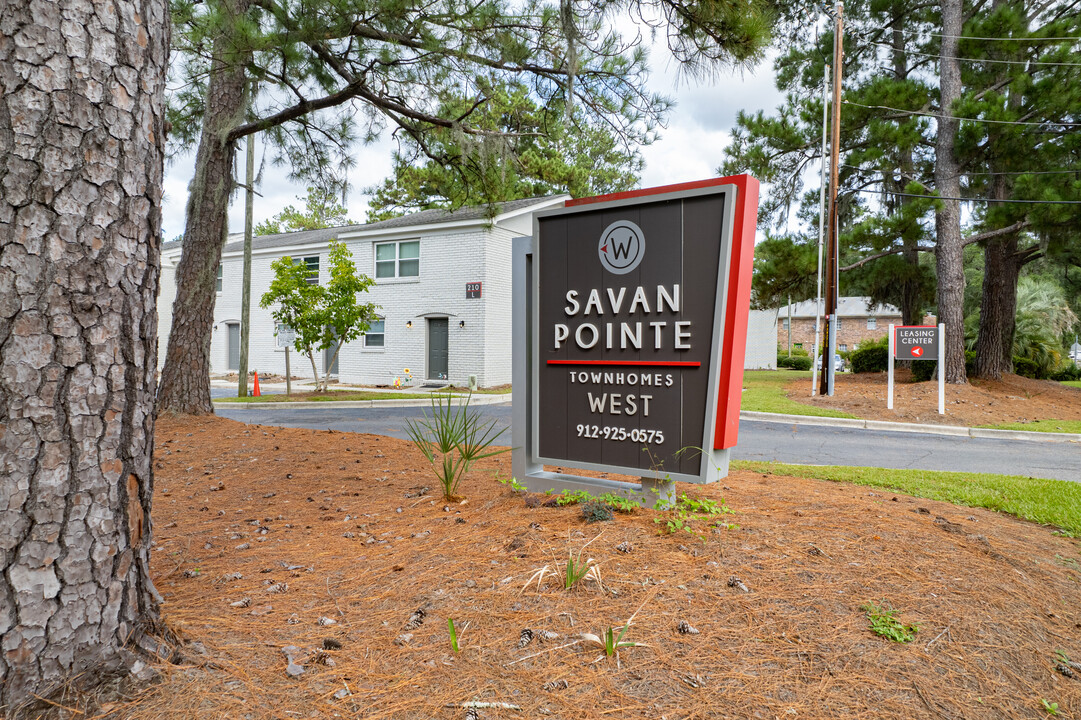 Savan Pointe in Savannah, GA - Foto de edificio